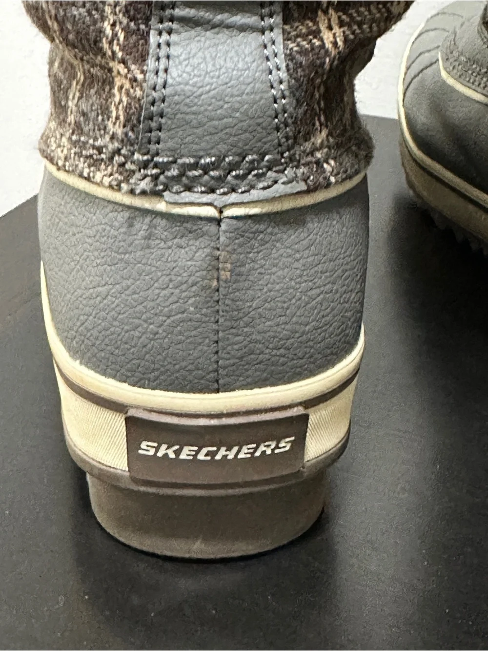 Skechers Highlanders-Klondike Sz 8.5 Tall  Plaid Duck Thinsulate Lined Boots